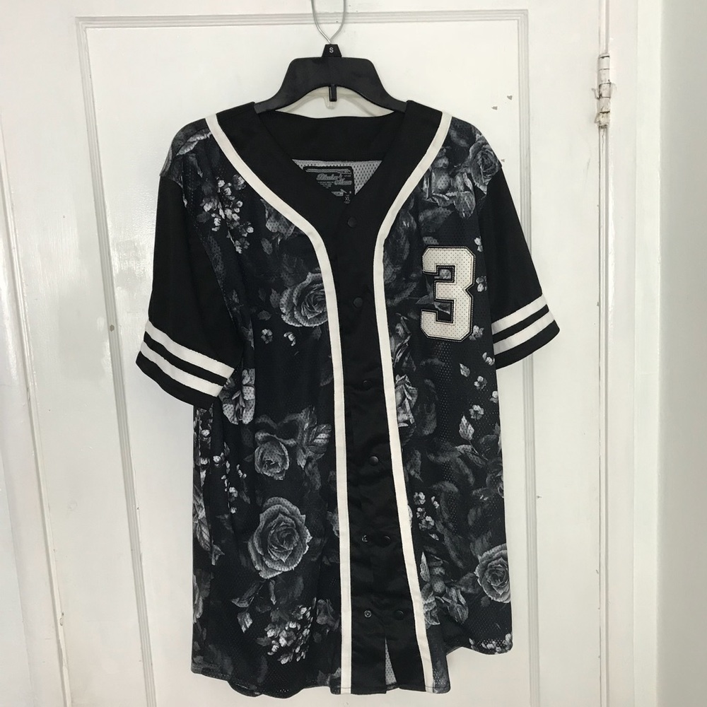 Jersey for men BUT you can also use it as a dress!